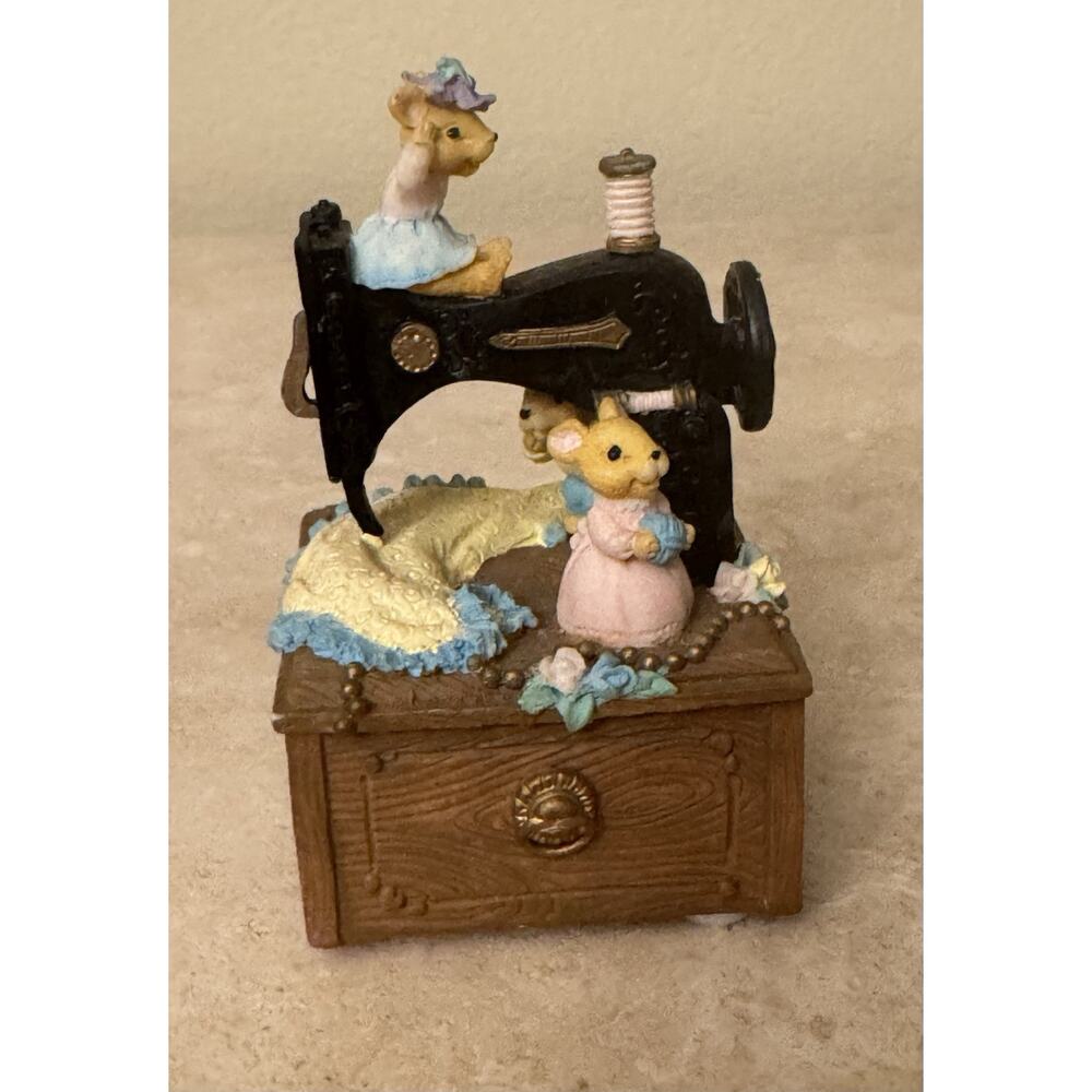 San Francisco Music Box Company Mouse Sewing Machine Figurine Music Box